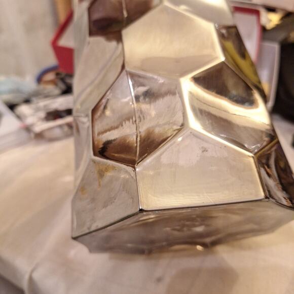 Glass Vase With Metalic Finish 6"x9.75". Art Decco Beehive Pattern - Picture 3 of 5